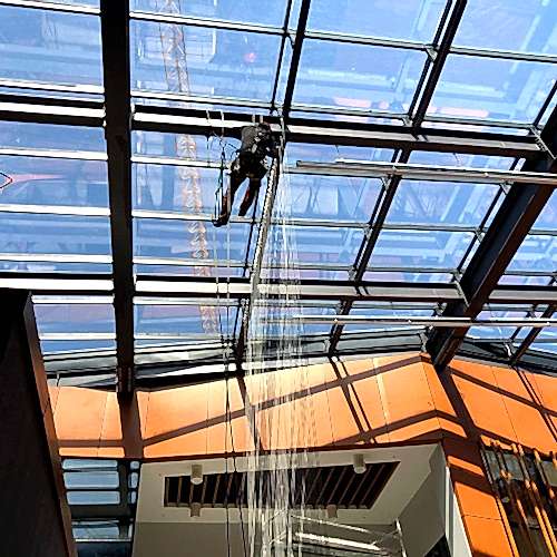 Dış cephe cam temizliği, İç mekan cephe temizliği, Çelik konstrüksiyon temizliği, Çimento ve enerji sektöründe cüruf ve baca temizliği, Yakıt tankı temizliği, Dış Cephe Temizliği, Endüstriyel Tesis Temizliği, Yüksek Yapı İple Erişim Temizlik, Cam Tavan Temizliği, fabrika temizliği, sanayi tesisi temizliği, rüzgar türbini temizliği