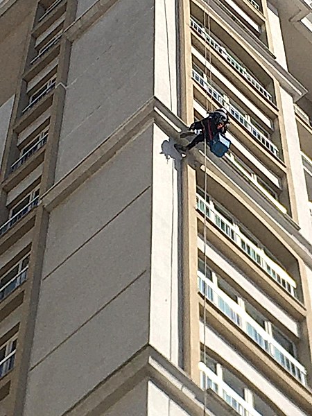  Dış cephe cam temizliği, İç mekan cephe temizliği, Çelik konstrüksiyon temizliği, Çimento baca temizliği, enerji sektörü  cüruf ve baca temizliği, Yakıt tankı temizliği, LED montajı, Tabela asma ve söküm, Bayrak asma, AVM iç ve dış süsleme, İç mekan avize asma, Kule vinç projektör montaj, Dış cephe sıva ve boya, Dış cephe silikon, Yalıtım ve montolama, Cam montaj, Kompozıt tamir ve montaj, Kanat temizliği, kanat toz temizliği, kanat kimyasal temizlik, kanatkuş atıkları temizliği, Kanat tamiri, Kaset sistem, düşme ve durma özelliklerine sahip ağ kurulumu,  Konveksiyonel sistem, Dikey kapama ağı, Balkon kapama ağı, Şaft ve asansör boşluk kapama, Havuz kapama, Tahribatsız muayene, Kaynak ve taşlama, köprülerde ve viyadüklerde bakım onarım ve hasar tespit çalışmaları, Petrol ve platform sahalarında torklama, Gemi ve çelik yapılarda pas döküm, taşlama ve boyama işlemleri, Yamaç örtüleme sistemleri (düşme tehlikesi olan taş ve kaya parçalarının çevresinde bulunan yaşam veya üretim faaliyetleri yürüten yapılara zarar vermemesi için kullanılan önlemler), Tehlikeli konumda bulunan kayalıkların kontrollü şekilde patlatılması, ekolojik patlatma, Şev stabilizasyonu, endüstriyel dağcılık, iple erişim, endütriyel temizlik