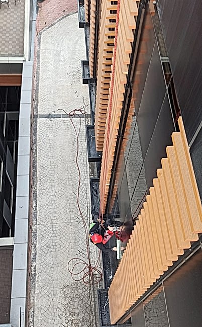  Dış cephe cam temizliği, İç mekan cephe temizliği, Çelik konstrüksiyon temizliği, Çimento baca temizliği, enerji sektörü  cüruf ve baca temizliği, Yakıt tankı temizliği, LED montajı, Tabela asma ve söküm, Bayrak asma, AVM iç ve dış süsleme, İç mekan avize asma, Kule vinç projektör montaj, Dış cephe sıva ve boya, Dış cephe silikon, Yalıtım ve montolama, Cam montaj, Kompozıt tamir ve montaj, Kanat temizliği, kanat toz temizliği, kanat kimyasal temizlik, kanatkuş atıkları temizliği, Kanat tamiri, Kaset sistem, düşme ve durma özelliklerine sahip ağ kurulumu,  Konveksiyonel sistem, Dikey kapama ağı, Balkon kapama ağı, Şaft ve asansör boşluk kapama, Havuz kapama, Tahribatsız muayene, Kaynak ve taşlama, köprülerde ve viyadüklerde bakım onarım ve hasar tespit çalışmaları, Petrol ve platform sahalarında torklama, Gemi ve çelik yapılarda pas döküm, taşlama ve boyama işlemleri, Yamaç örtüleme sistemleri (düşme tehlikesi olan taş ve kaya parçalarının çevresinde bulunan yaşam veya üretim faaliyetleri yürüten yapılara zarar vermemesi için kullanılan önlemler), Tehlikeli konumda bulunan kayalıkların kontrollü şekilde patlatılması, ekolojik patlatma, Şev stabilizasyonu, endüstriyel dağcılık, iple erişim, endütriyel temizlik