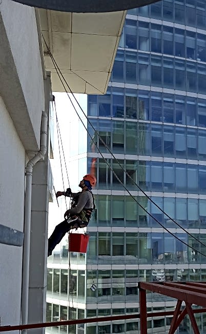  Dış cephe cam temizliği, İç mekan cephe temizliği, Çelik konstrüksiyon temizliği, Çimento baca temizliği, enerji sektörü  cüruf ve baca temizliği, Yakıt tankı temizliği, LED montajı, Tabela asma ve söküm, Bayrak asma, AVM iç ve dış süsleme, İç mekan avize asma, Kule vinç projektör montaj, Dış cephe sıva ve boya, Dış cephe silikon, Yalıtım ve montolama, Cam montaj, Kompozıt tamir ve montaj, Kanat temizliği, kanat toz temizliği, kanat kimyasal temizlik, kanatkuş atıkları temizliği, Kanat tamiri, Kaset sistem, düşme ve durma özelliklerine sahip ağ kurulumu,  Konveksiyonel sistem, Dikey kapama ağı, Balkon kapama ağı, Şaft ve asansör boşluk kapama, Havuz kapama, Tahribatsız muayene, Kaynak ve taşlama, köprülerde ve viyadüklerde bakım onarım ve hasar tespit çalışmaları, Petrol ve platform sahalarında torklama, Gemi ve çelik yapılarda pas döküm, taşlama ve boyama işlemleri, Yamaç örtüleme sistemleri (düşme tehlikesi olan taş ve kaya parçalarının çevresinde bulunan yaşam veya üretim faaliyetleri yürüten yapılara zarar vermemesi için kullanılan önlemler), Tehlikeli konumda bulunan kayalıkların kontrollü şekilde patlatılması, ekolojik patlatma, Şev stabilizasyonu, endüstriyel dağcılık, iple erişim, endütriyel temizlik