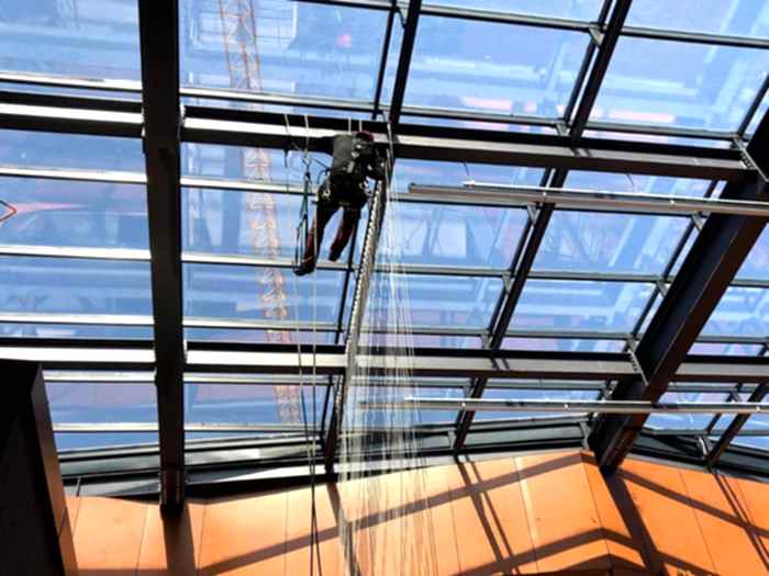 endüstriyel hizmetler, endüstriyel dağcı, endüstriyel  hizmetleri, Endüstriyel İple Erişim, Tahribatsız muayene, Kaynak ve taşlama, Tünel köprülerde ve viyadüklerde bakım onarım ve hasar tespit çalışmaları,Maden, petrol ve platform sahalarında torklama (sıkma), Gemi ve çelik yapılarda pas döküm, taşlama ve boyama işlemleri, Telekomünikasyon & Enerji Sektörü Kurulum Bakım Onarım