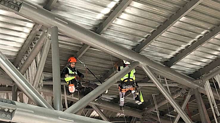 endüstriyel hizmetler, endüstriyel dağcı, endüstriyel  hizmetleri, Endüstriyel İple Erişim, Tahribatsız muayene, Kaynak ve taşlama, Tünel köprülerde ve viyadüklerde bakım onarım ve hasar tespit çalışmaları,Maden, petrol ve platform sahalarında torklama (sıkma), Gemi ve çelik yapılarda pas döküm, taşlama ve boyama işlemleri, Telekomünikasyon & Enerji Sektörü Kurulum Bakım Onarım