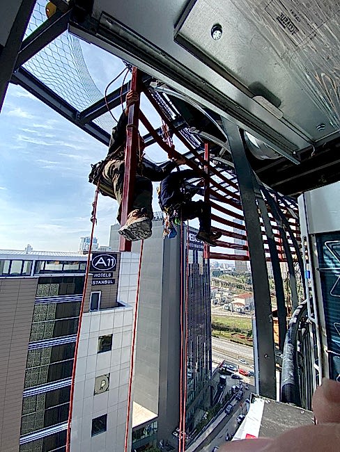 endüstriyel hizmetler, endüstriyel dağcı, endüstriyel  hizmetleri, Endüstriyel İple Erişim, Tahribatsız muayene, Kaynak ve taşlama, Tünel köprülerde ve viyadüklerde bakım onarım ve hasar tespit çalışmaları,Maden, petrol ve platform sahalarında torklama (sıkma), Gemi ve çelik yapılarda pas döküm, taşlama ve boyama işlemleri, Telekomünikasyon & Enerji Sektörü Kurulum Bakım Onarım