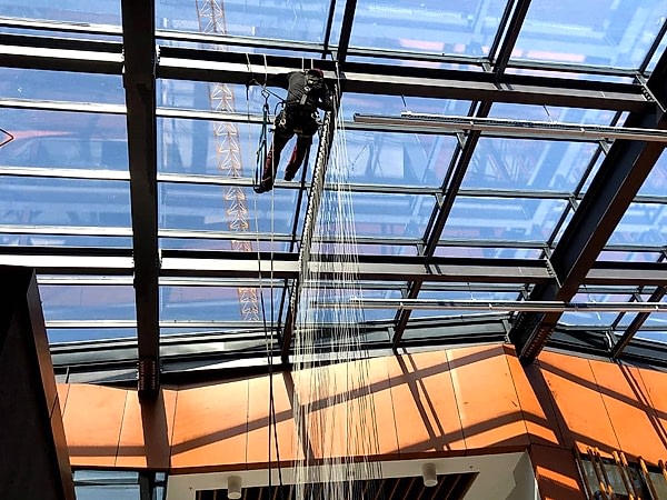 iple erşim uzmanı, iple erişim, iple erşim nedir?, iple erşim avantajları, neden iple erşim kullanılır?, iple erşim firmaları, iple erşim uzmanları, endüstriyel dağcı, endüstriyel dağcılık hizmetleri, Endüstriyel İple Erişim