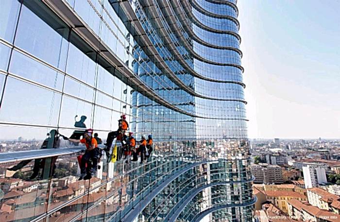 Dış cephe cam temizliği, İç mekan cephe temizliği, Çelik konstrüksiyon temizliği, Çimento ve enerji sektöründe cüruf ve baca temizliği, Yakıt tankı temizliği, Dış Cephe Temizliği, Endüstriyel Tesis Temizliği, Yüksek Yapı İple Erişim Temizlik, Cam Tavan Temizliği, fabrika temizliği, sanayi tesisi temizliği, rüzgar türbini temizliği