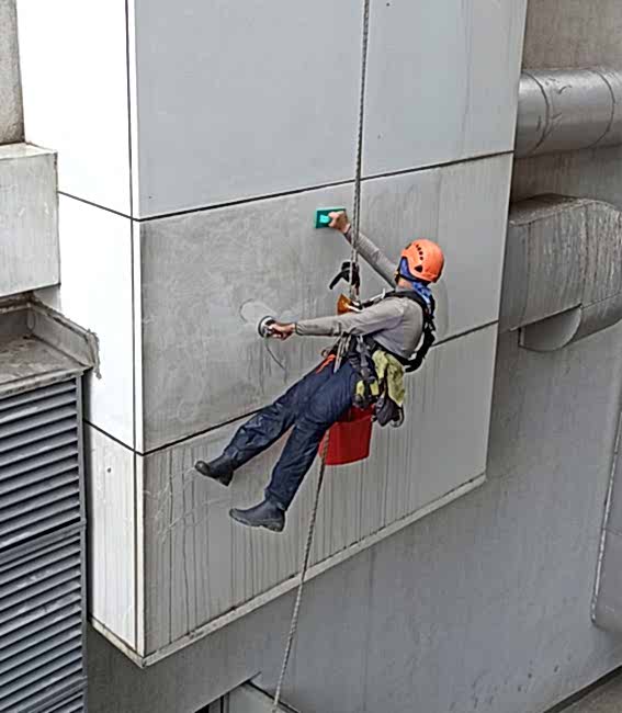 Dış cephe cam temizliği, İç mekan cephe temizliği, Çelik konstrüksiyon temizliği, Çimento ve enerji sektöründe cüruf ve baca temizliği, Yakıt tankı temizliği, Dış Cephe Temizliği, Endüstriyel Tesis Temizliği, Yüksek Yapı İple Erişim Temizlik, Cam Tavan Temizliği, fabrika temizliği, sanayi tesisi temizliği, rüzgar türbini temizliği