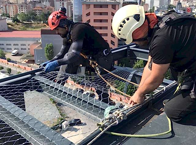 Hibrit sistem çalışma güvenliği ağı, İnşaat güvenlik ağı, Yüksekte Çalışma Düşme Durdurma Güvenlik Ağları, Emniyet filesi montajı, Şaft ve asansör boşluk kapama, Kaset sistem (düşme ve durma özellik- lerine sahip ağ), Balkon kapama ağı, 
Havuz kapama, Dikey kapama ağı, Konveksiyonel sistem